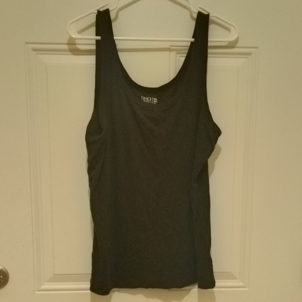 Plus size black tank top 2X